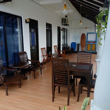 Ashen'S Beach House Bussa Buitenkant foto