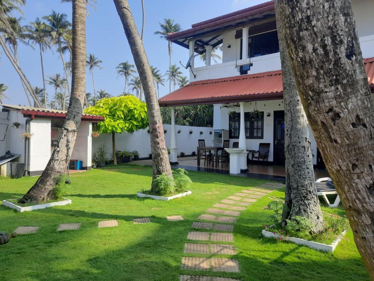 Ashen'S Beach House Bussa Buitenkant foto