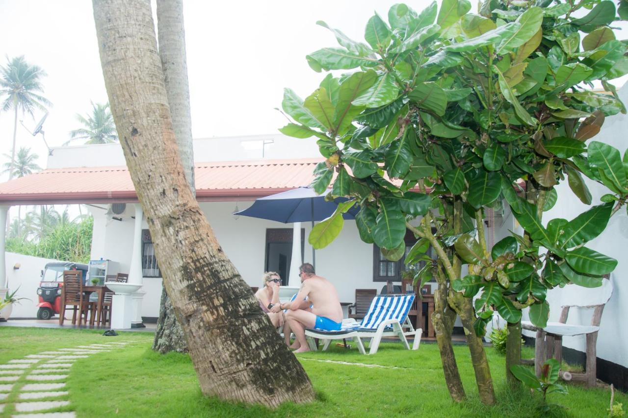 Ashen'S Beach House Bussa Buitenkant foto