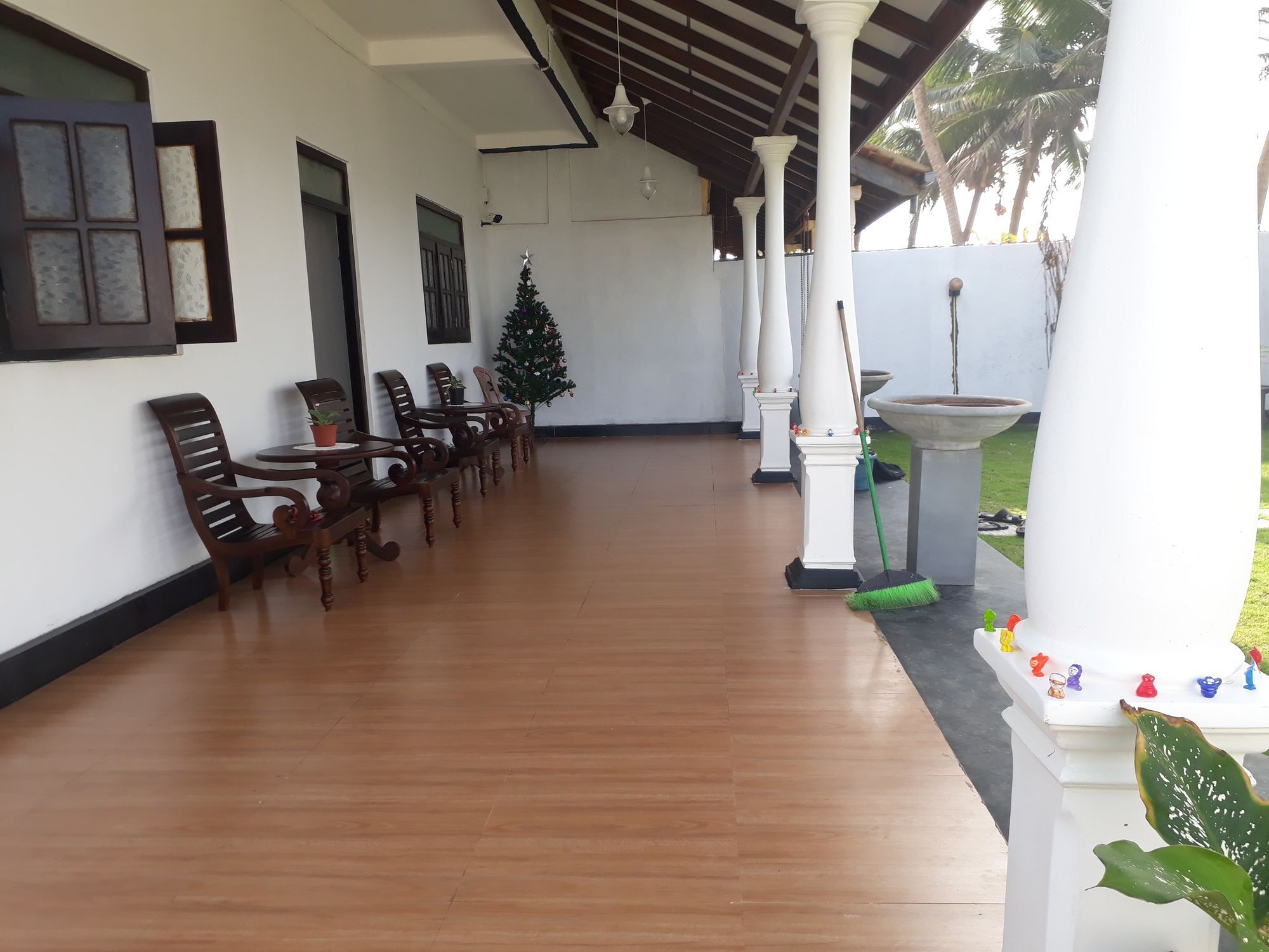Ashen'S Beach House Bussa Buitenkant foto